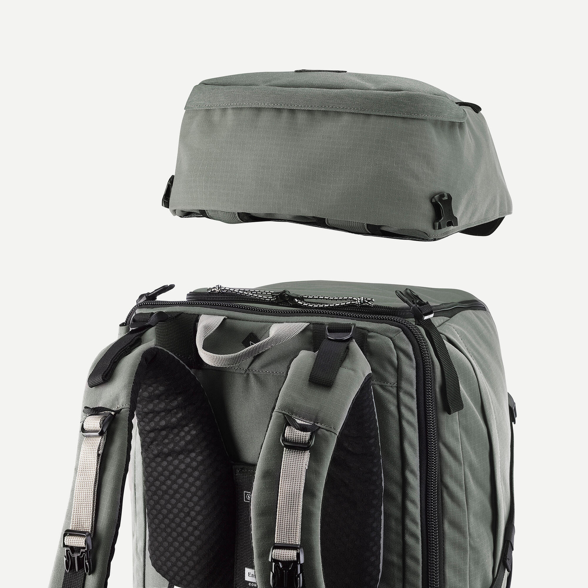 Forclaz Men's Travel 900 70+6L Backpacking Pack - Image 10