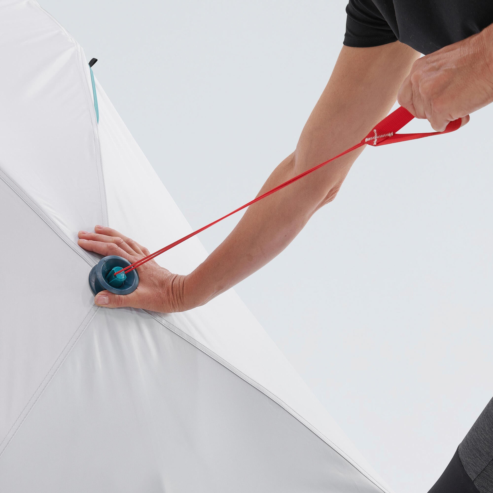 Quechua 2 Second Easy Fresh & Black Waterproof Pop Up Camping Tent 2 Person - Image 4